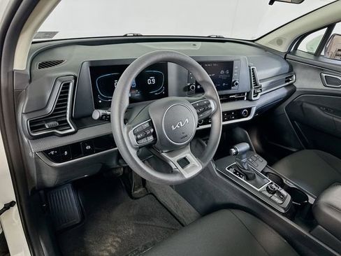 Used 2023 Kia Sportage LX image 21