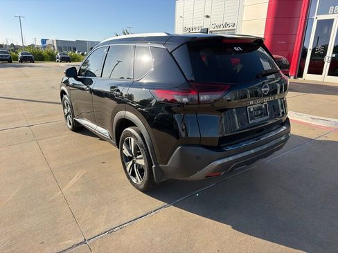 Used 2023 Nissan Rogue SL FWD image 3