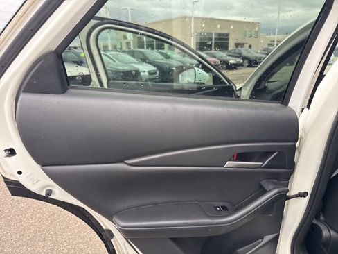 Used 2023 MAZDA CX-30 AWD 2.5 S w/ Select Package image 17