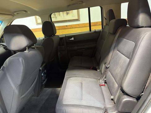 Used 2016 Ford Flex SE image 23