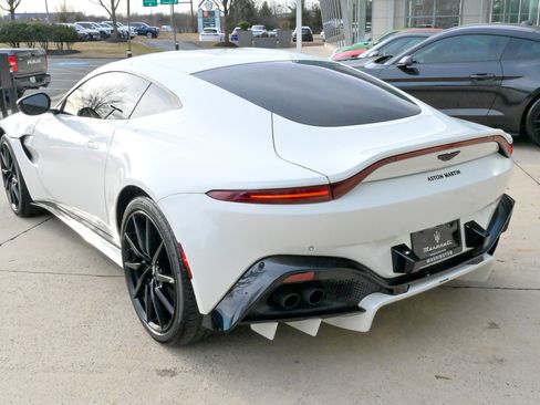 Used 2020 Aston Martin V8 Vantage Coupe image 7