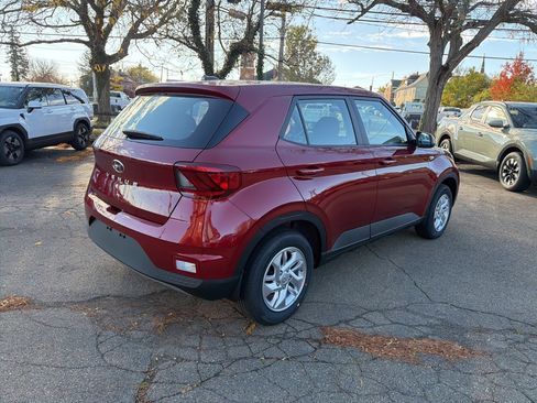 New 2026 Hyundai Venue SE image 7