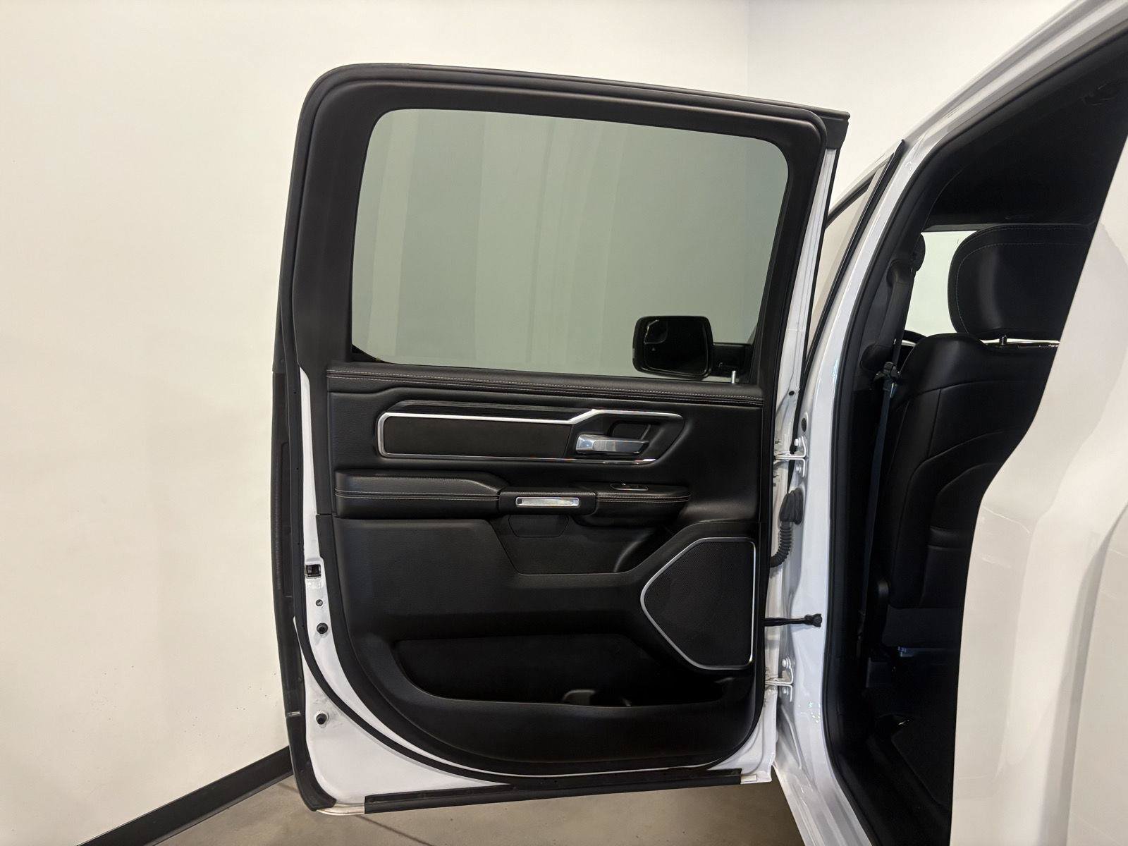 Used 2024 RAM 1500 Laramie AWD/4WD image 42
