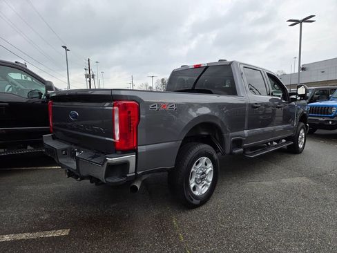 Used 2025 Ford F250 XLT AWD/4WD image 11