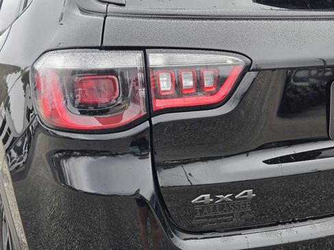 New 2026 Jeep Compass Latitude image 8