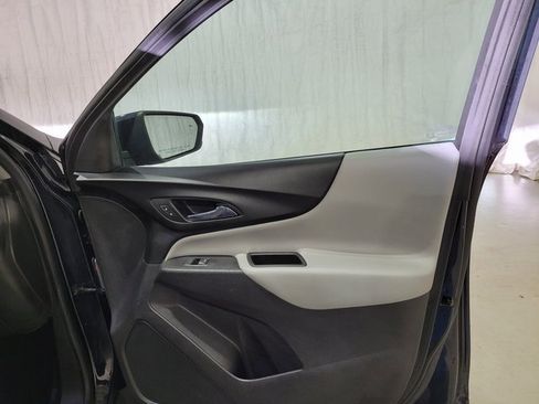 Used 2021 Chevrolet Equinox LT w/ LPO, Floor Liner Package image 57