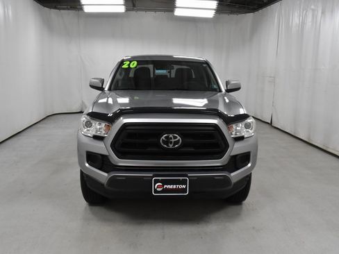 Used 2020 Toyota Tacoma SR image 4