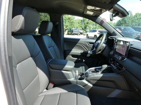 New 2026 Chevrolet Colorado Trail Boss AWD/4WD image 9