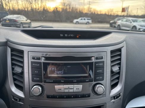 Used 2014 Subaru Legacy 2.5i image 25