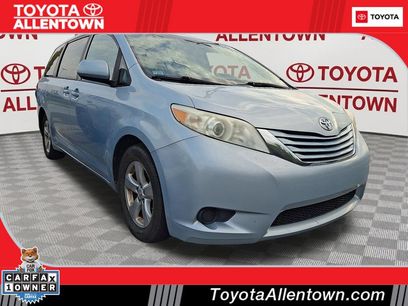 Used 2016 Toyota Sienna LE