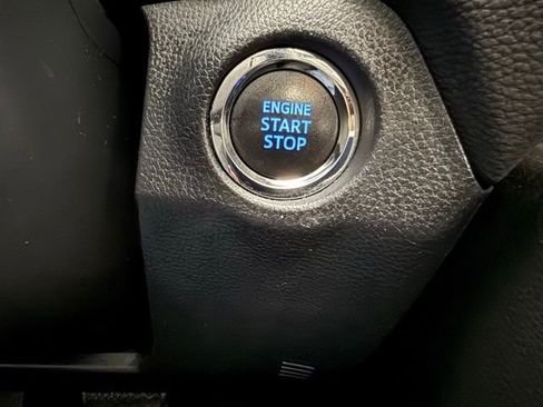 Used 2020 Toyota RAV4 XLE w/ Convenience Package image 25