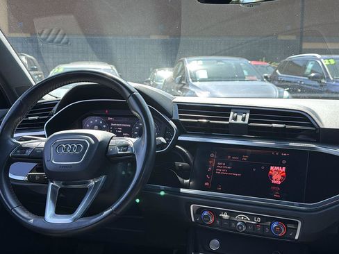 Used 2020 Audi Q3 2.0T Premium Plus w/ Premium Plus Package AWD/4WD image 7