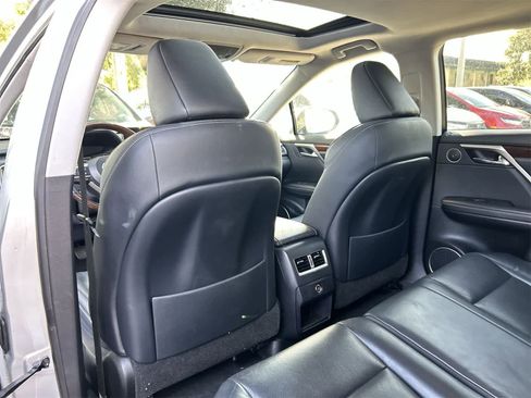 Used 2017 Lexus RX 350 FWD w/ Premium Package image 12