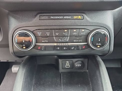 Used 2025 Ford Escape ST-Line Select AWD/4WD image 27