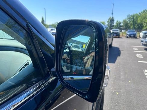 Used 2023 Nissan Armada SV w/ Cargo Package AWD/4WD image 12