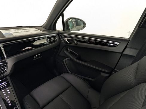 New 2026 Porsche Macan Turbo AWD/4WD image 23