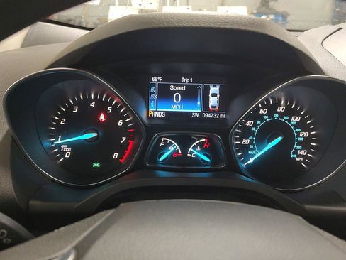 Used 2016 Ford Escape SE w/ Equipment Group 201A image 11