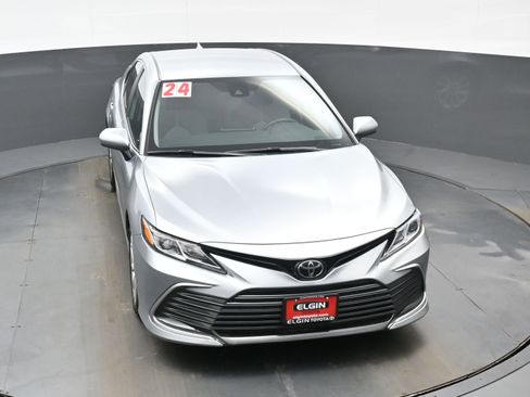 Used 2024 Toyota Camry LE image 34