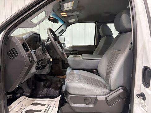 Used 2015 Ford F250 XL w/ Power Equipment Group image 11