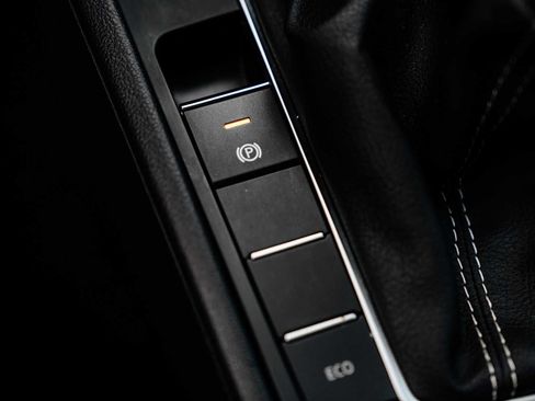 Used 2023 Volkswagen Jetta S image 31