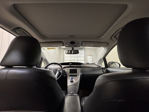 Used 2013 Toyota Prius Four image 15