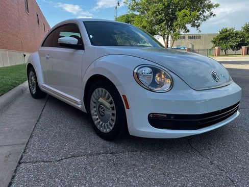 Used 2016 Volkswagen Beetle 1.8T SE FWD image 4
