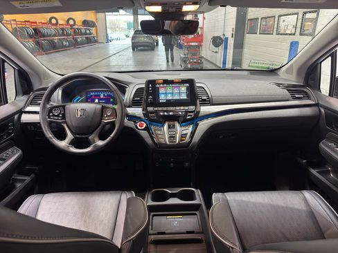 Used 2022 Honda Odyssey Elite image 15