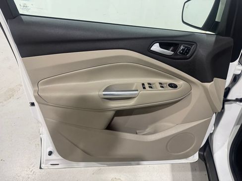 Used 2015 Ford Escape Titanium w/ Equipment Group 301A FWD image 16