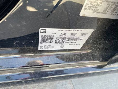 Used 2023 GMC Sierra 2500 AT4 w/ AT4 Preferred Package AWD/4WD image 11