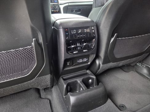 Used 2022 Jeep Grand Cherokee L Limited image 20