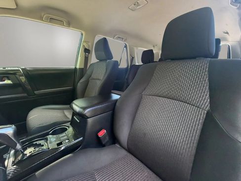 Used 2018 Toyota 4Runner TRD Off-Road AWD/4WD image 14