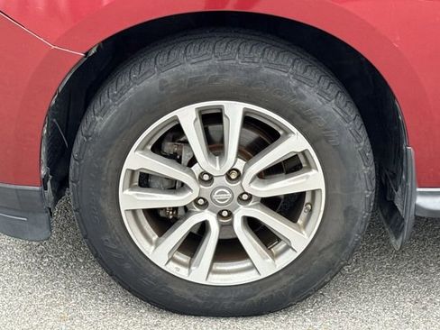 Used 2014 Nissan Pathfinder S AWD/4WD image 21