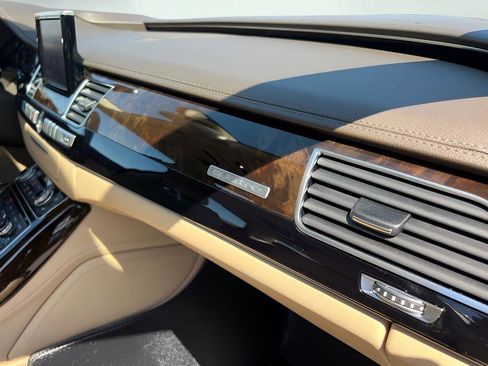 Used 2017 Audi A8 L 3.0T w/ Executive Package image 39