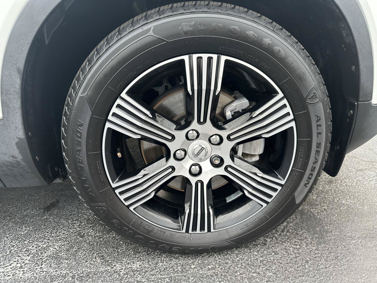 Used 2021 Volvo XC40 T4 Inscription FWD image 27