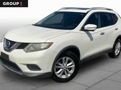 Used 2015 Nissan Rogue SV w/ SV Premium Package