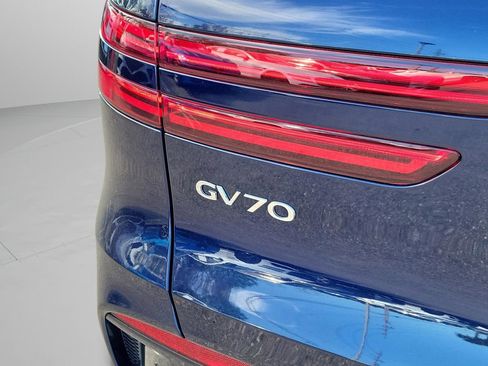 New 2026 Genesis GV70 2.5T AWD/4WD image 14