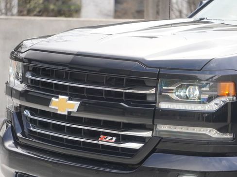Used 2017 Chevrolet Silverado 1500 LTZ Z71 AWD/4WD image 10