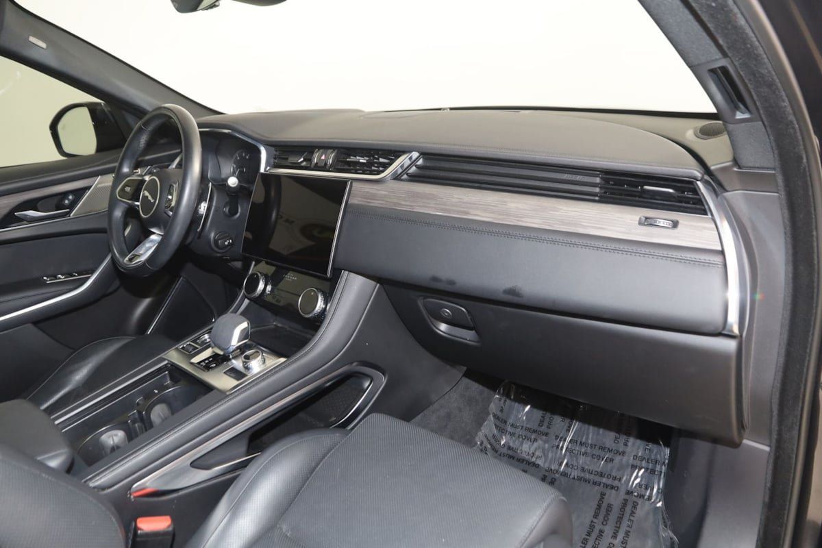 Used 2023 Jaguar F-PACE S AWD/4WD image 38