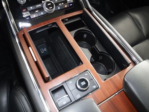 Used 2021 Lincoln Navigator Reserve w/ Luxury Package image 33