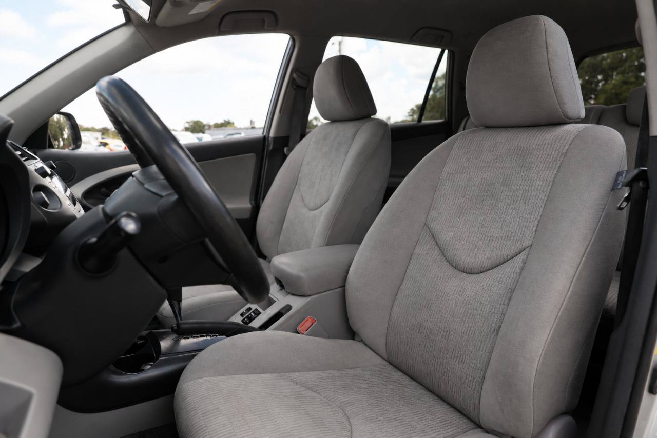 Used 2011 Toyota RAV4 2WD w/ Base L4 Extra Value Pkg image 6