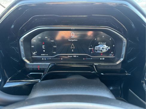 Used 2024 GMC Sierra 1500 Elevation image 21