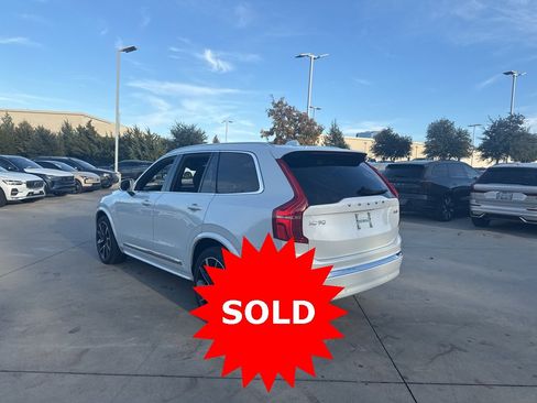 Certified 2023 Volvo XC90 B6 Plus image 6