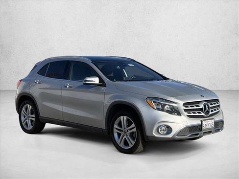 Used 2018 Mercedes-Benz GLA 250 image 3
