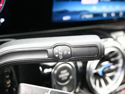 Used 2024 Mercedes-Benz GLA 250 4MATIC image 25