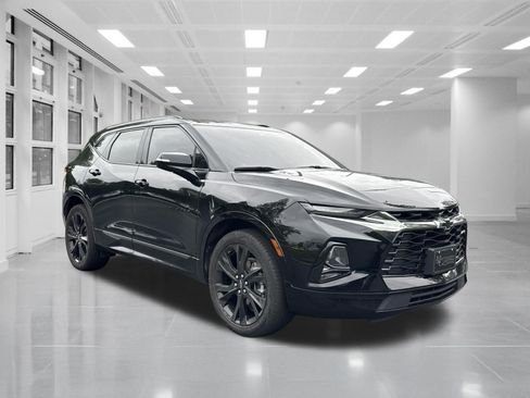 Used 2022 Chevrolet Blazer RS w/ Enhanced Convenience Package FWD image 3