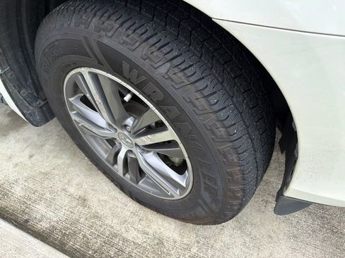 Used 2020 INFINITI QX60 Luxe w/ Essential Package FWD image 5