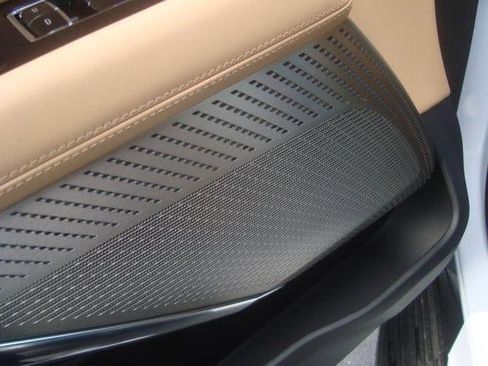 New 2026 Cadillac Escalade IQ Luxury 2 image 8