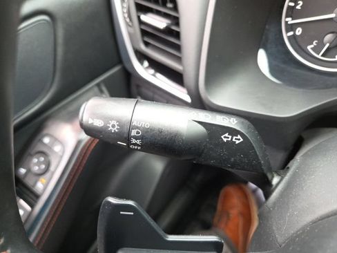 Used 2025 Nissan Rogue SV AWD/4WD image 55