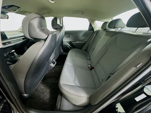 Used 2025 Kia K4 FWD image 26