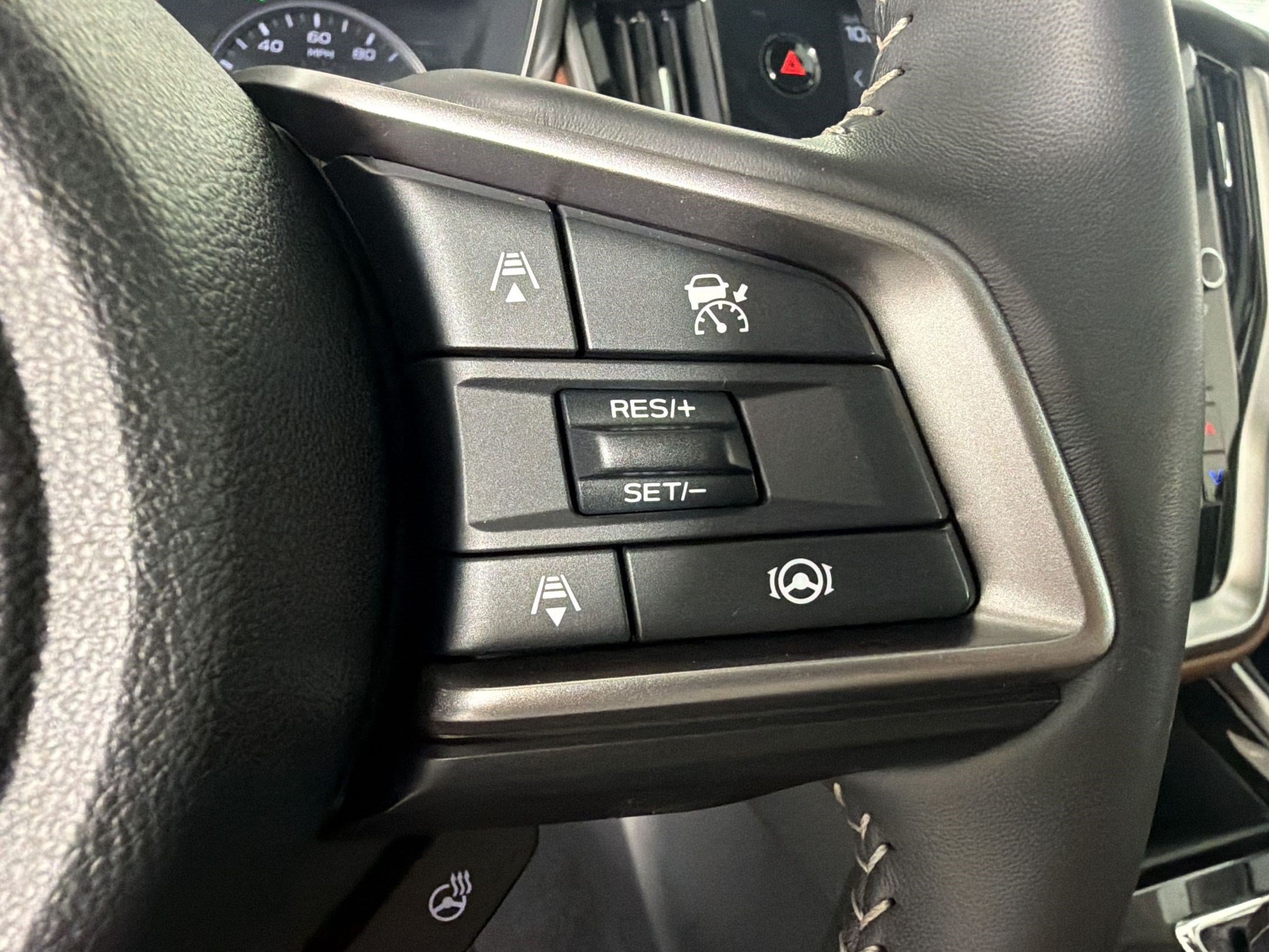 Used 2025 Subaru Outback Touring AWD/4WD image 15